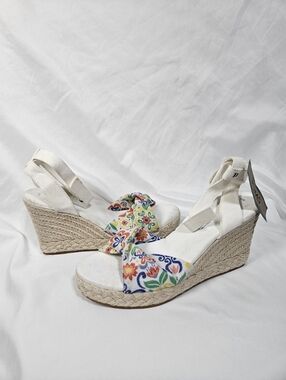 TOMS Floral Espadrille Wedge Sandals Canvas Ankle Strap Platform Summer Boho 10